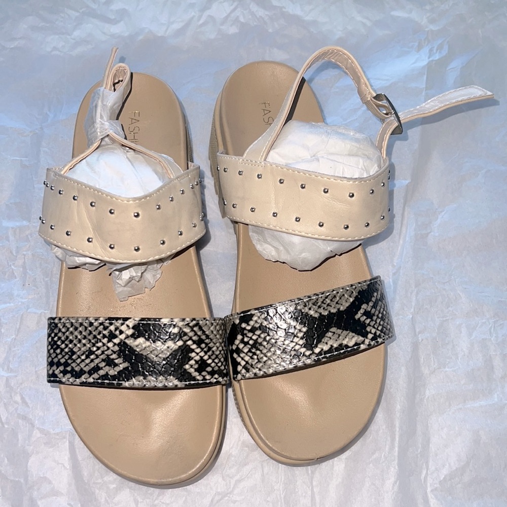 Fashion Nova Women’s Platform Sandals (Neutral)- BRAND NEW!!!